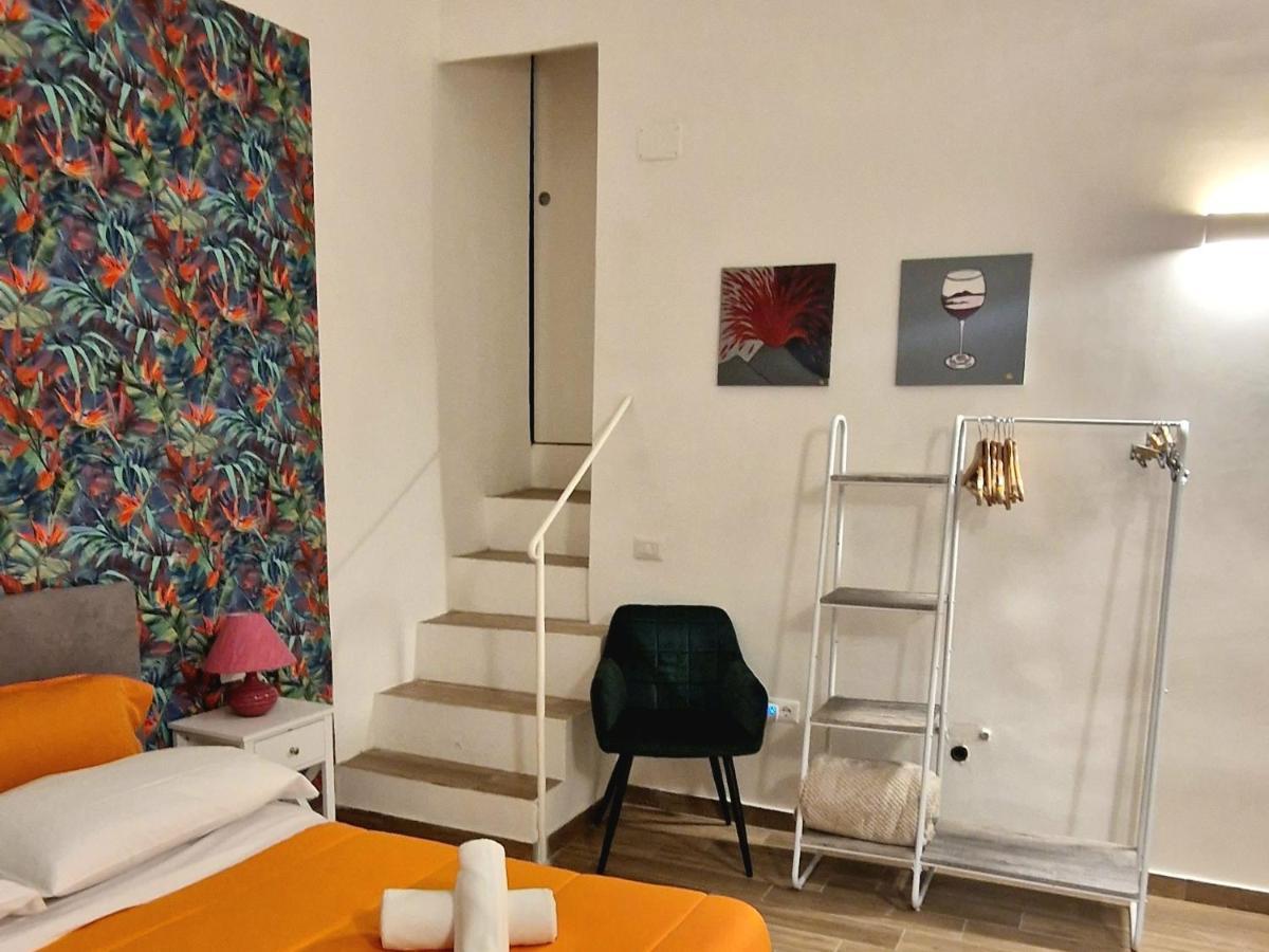 Tribunali Platamon * Napoli